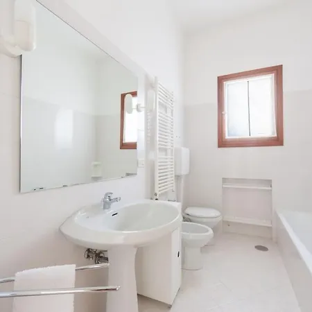 Ca' Bragadin, And Relax In Venice