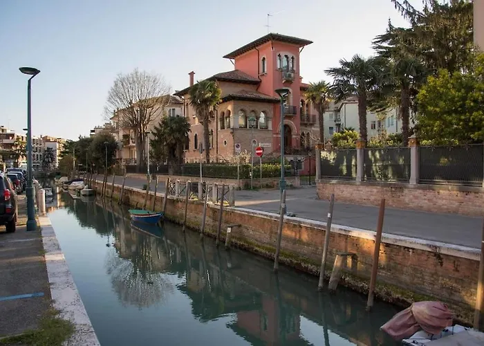 Ca' Bragadin, And Relax In Venice *